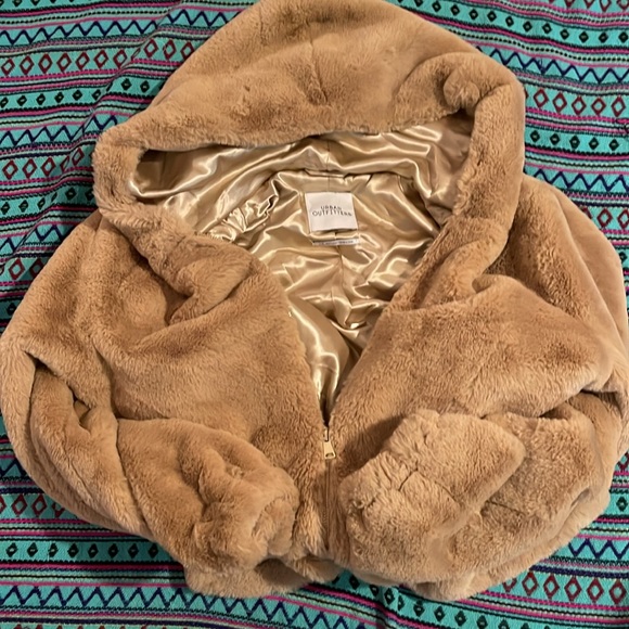 Urban Outfitters Jackets & Blazers - Urban Outfitters Teddy Bear jacket 🧸 in L